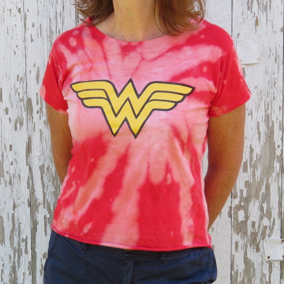 Wonder Woman Custom Bleach Crop Top sz M - Picture 5 of 6